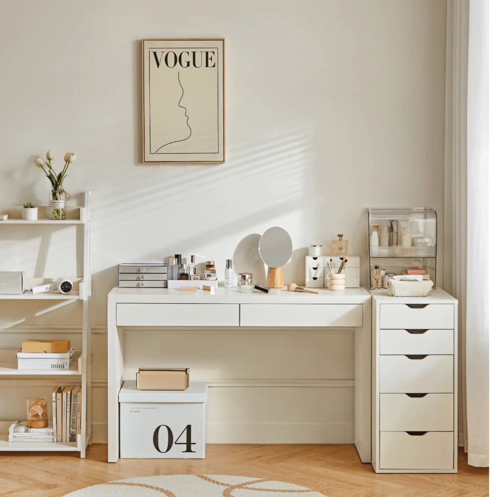 Linsay Amie Desk