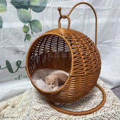 Homelements Luxurious Wicker Pet Hammock for Cats Handmade and Durable Suitable for All Seasons Storage Basket